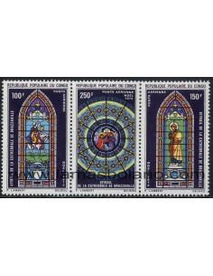SELLOS DE REPUBLICA DEL CONGO 1970 - VIDRIERAS DE LA CATEDRAL DE BRAZZAVILLE - 3 VALORES EN TRIPTICO - AEREO