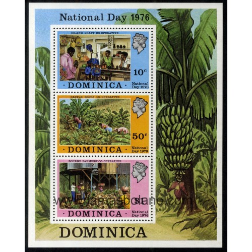 SELLOS DOMINICA 1976 - DIA NACIONAL - HOJITA BLOQUE